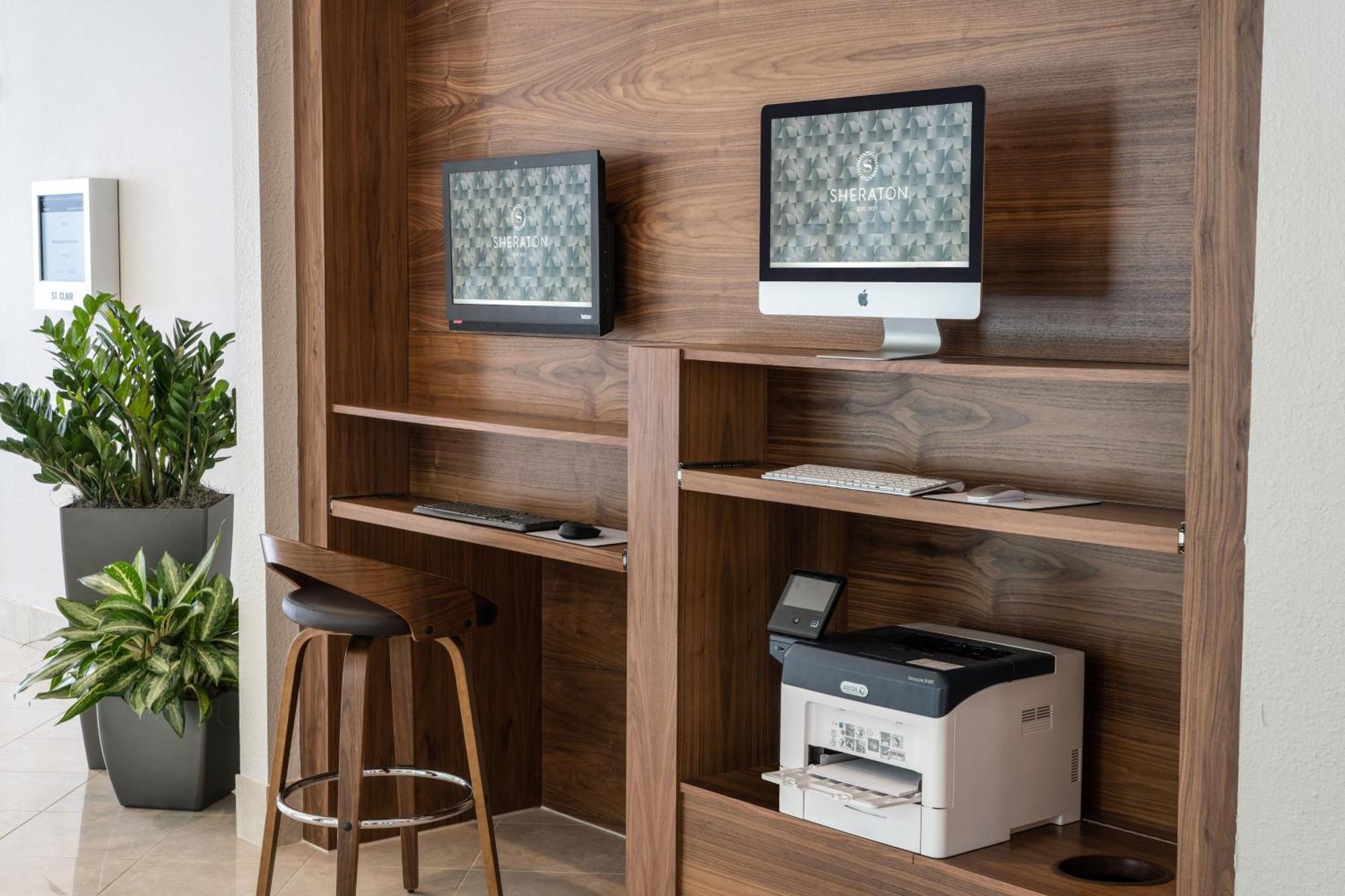 Sheraton Detroit Novi Zewnętrze zdjęcie