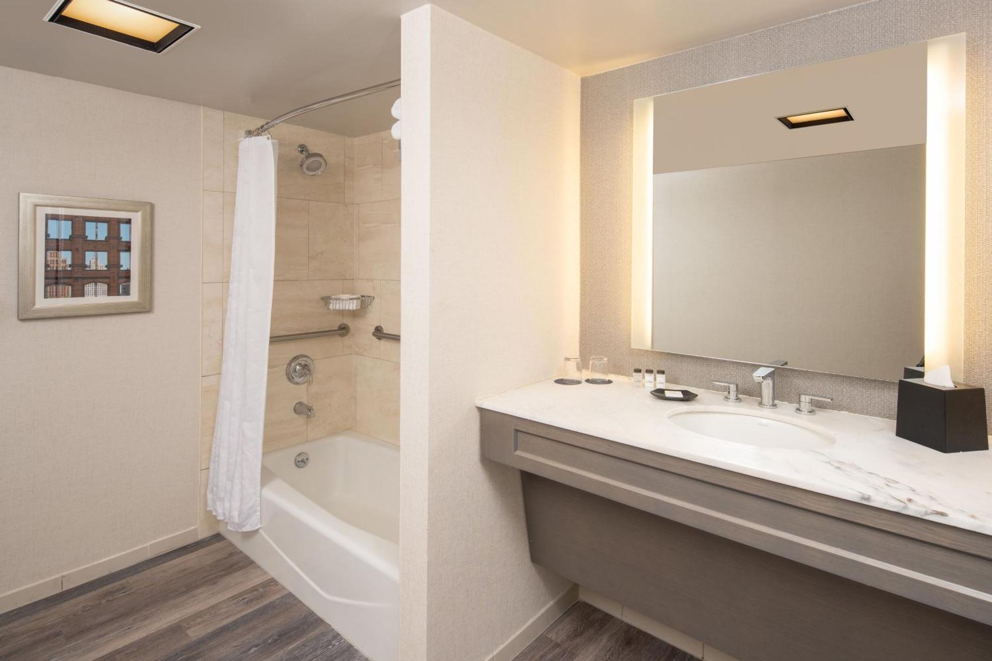 Sheraton Detroit Novi Zewnętrze zdjęcie